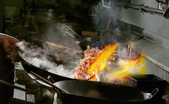 飯店裝了油煙凈化器效果不理想？可能這3個(gè)地方出了問(wèn)題！